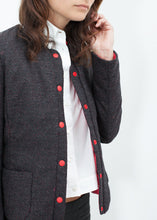 Carica l&#39;immagine nel visualizzatore di Gallery, Camelia Reversible Jacket in Black/Red