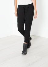 Carica l&#39;immagine nel visualizzatore di Gallery, Highsoft Cropped Sweat in Black