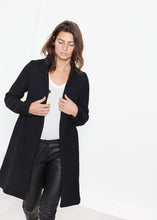 Carica l'immagine nel visualizzatore di Gallery, Zoulou Coat in Black