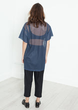 Carica l&#39;immagine nel visualizzatore di Gallery, Mesh Over Tee in Navy