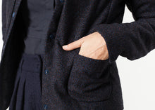 Carica l&#39;immagine nel visualizzatore di Gallery, Camelia Reversible Jacket in Navy/Blue