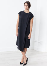 Carica l&#39;immagine nel visualizzatore di Gallery, Elvira Dress in Black