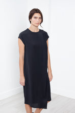 Carica l&#39;immagine nel visualizzatore di Gallery, Elvira Dress in Black