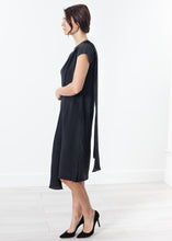 Carica l&#39;immagine nel visualizzatore di Gallery, Elvira Dress in Black