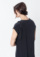Carica l&#39;immagine nel visualizzatore di Gallery, Elvira Dress in Black