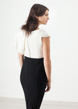 Carica l&#39;immagine nel visualizzatore di Gallery, Asymmetric Dress in Cream/Black