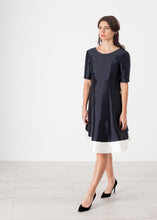 Carica l&#39;immagine nel visualizzatore di Gallery, Tie Dress in Navy