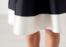 Carica l&#39;immagine nel visualizzatore di Gallery, Tie Dress in Navy