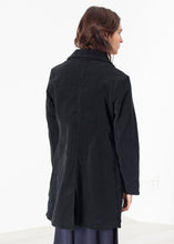 Carica l&#39;immagine nel visualizzatore di Gallery, Griffon Coat in Black