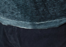 Carica l&#39;immagine nel visualizzatore di Gallery, Melange T-Shirt in Navy/Black