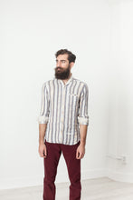 Carica l&#39;immagine nel visualizzatore di Gallery, Linen Western Shirt in Beige/Blue