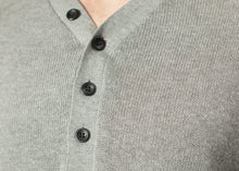 Carica l&#39;immagine nel visualizzatore di Gallery, Garbo Henley in Grey