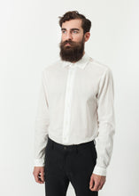 Carica l&#39;immagine nel visualizzatore di Gallery, Hempel Shirt in White