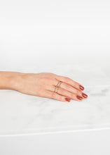 Carica l&#39;immagine nel visualizzatore di Gallery, Ring 83 in Gold