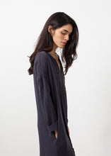 Carica l&#39;immagine nel visualizzatore di Gallery, Long Sleeve Silk Dress