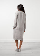 Carica l&#39;immagine nel visualizzatore di Gallery, Long Sleeve Silk Dress
