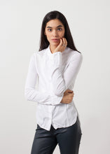 Carica l&#39;immagine nel visualizzatore di Gallery, Soft Sleeve Button Up