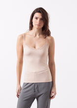 Carica l&#39;immagine nel visualizzatore di Gallery, Delicious Lace Camisole
