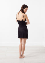 Carica l&#39;immagine nel visualizzatore di Gallery, Delicious Lace Slip