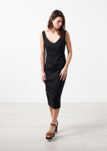 Carica l&#39;immagine nel visualizzatore di Gallery, Taib Dress