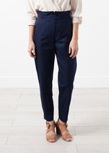 Carica l&#39;immagine nel visualizzatore di Gallery, Tapered Trouser