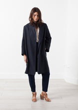 Carica l'immagine nel visualizzatore di Gallery, Woven Pleat Back Coat