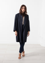Carica l'immagine nel visualizzatore di Gallery, Woven Pleat Back Coat
