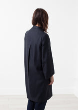 Carica l'immagine nel visualizzatore di Gallery, Woven Pleat Back Coat