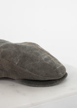 Carica l&#39;immagine nel visualizzatore di Gallery, Big Moon Hat