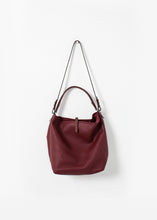 Carica l&#39;immagine nel visualizzatore di Gallery, Pretty Grooming Bag