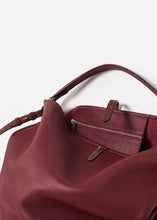 Carica l&#39;immagine nel visualizzatore di Gallery, Pretty Grooming Bag