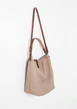 Carica l&#39;immagine nel visualizzatore di Gallery, Pretty Grooming Bag