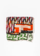 Carica l&#39;immagine nel visualizzatore di Gallery, Compostella Scarf