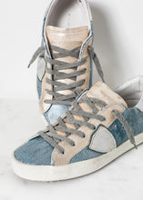 Carica l&#39;immagine nel visualizzatore di Gallery, Metallic Sequin Low Top Sneaker