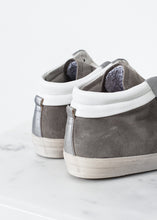 Carica l&#39;immagine nel visualizzatore di Gallery, High Top Sneaker