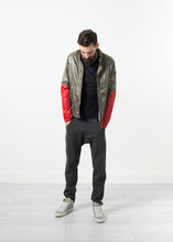 Carica l&#39;immagine nel visualizzatore di Gallery, Spike Jacket