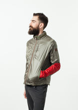 Carica l&#39;immagine nel visualizzatore di Gallery, Spike Jacket