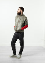 Carica l&#39;immagine nel visualizzatore di Gallery, Spike Jacket