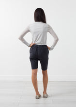Carica l&#39;immagine nel visualizzatore di Gallery, Basic Short