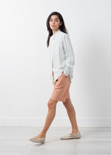 Carica l&#39;immagine nel visualizzatore di Gallery, Classic Button Down