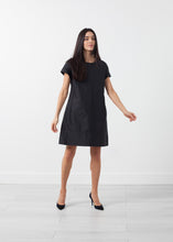 Carica l&#39;immagine nel visualizzatore di Gallery, Retenue Dress