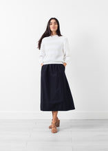 Carica l'immagine nel visualizzatore di Gallery, Wide Stripe Sweater