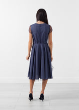 Carica l&#39;immagine nel visualizzatore di Gallery, Relax Dress