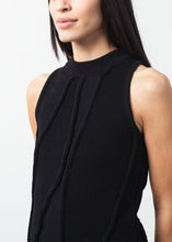 Carica l&#39;immagine nel visualizzatore di Gallery, Curved Stripe Knit Tank