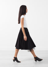 Carica l&#39;immagine nel visualizzatore di Gallery, Releve Skirt