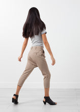 Carica l&#39;immagine nel visualizzatore di Gallery, Harem Chino Pant