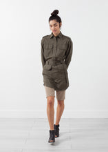 Carica l&#39;immagine nel visualizzatore di Gallery, Belted Surplus Dress