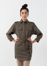 Carica l&#39;immagine nel visualizzatore di Gallery, Belted Surplus Dress
