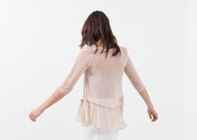 Carica l&#39;immagine nel visualizzatore di Gallery, Ruffle Top