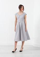 Carica l&#39;immagine nel visualizzatore di Gallery, Robe Dress